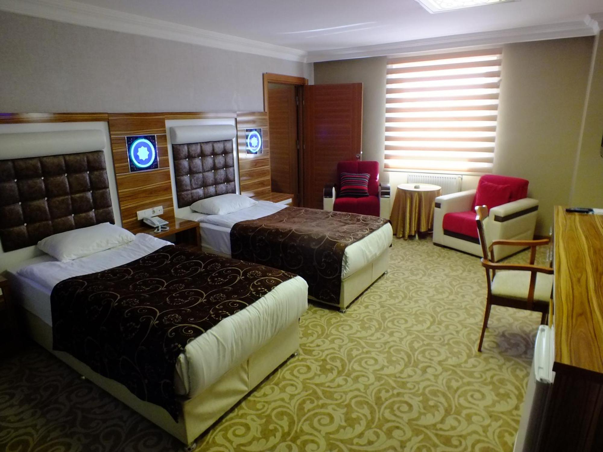 Demosan Hotel Karaman Exterior photo